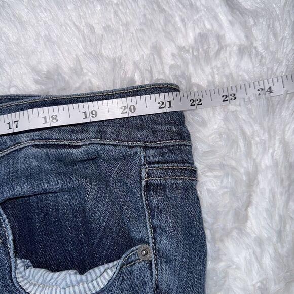 Torrid Premium Boyfriend Jeans Floral Embroidered Distressed Denim Size 20R - Picture 14 of 16